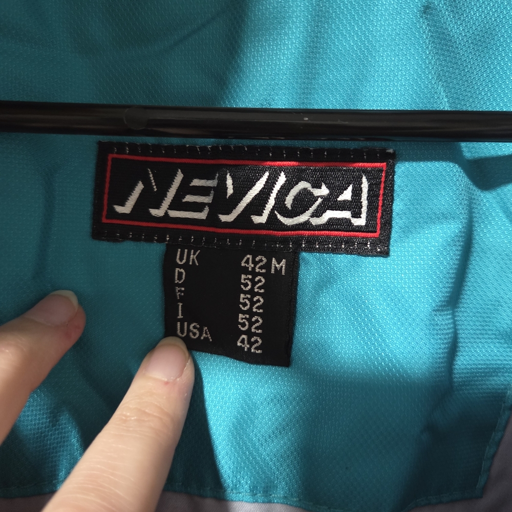 Colorful Ski Suit - Picture 6 of 11